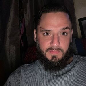 Meet your Posher, Dustin